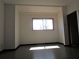 ジョリメゾン 103 1階1LDKのリビング/ダイニング