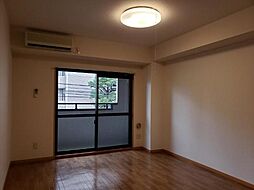 サニー・ヴィラ 205 2階1Kのリビング/ダイニング