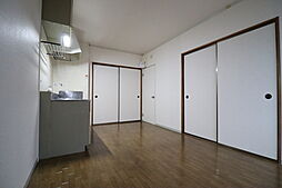 プレジール砂原　弐号館 203 2階2Kのリビング/ダイニング