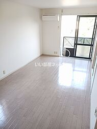 グリーンシティ 202 2階2DKのリビング/ダイニング