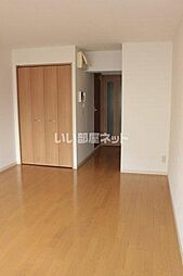 イーストリッツ 105 1階ワンルームのリビング/ダイニング