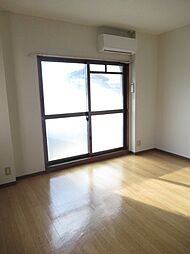 メゾンシャルマン 201 2階1Kのリビング/ダイニング