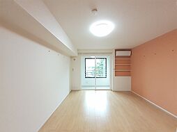 フラワーエンジェルII 202 2階ワンルームのリビング/ダイニング