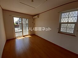 メゾン・ド・シャル−レII 103 1階1LDKのリビング/ダイニング