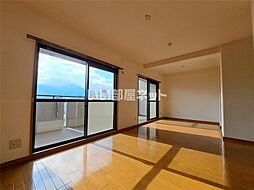 サーパス大町 602 6階2LDKのリビング/ダイニング