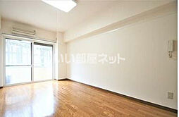 シャングリラ八幡 211 2階1Kのリビング/ダイニング