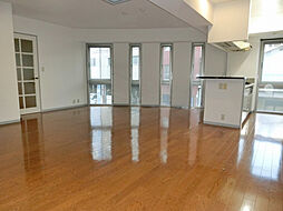 カーサスタチオーネ 201 2階2LDKのリビング/ダイニング