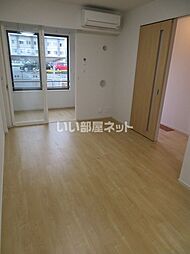 イースト　ワン　ピース 103 1階1LDKのリビング/ダイニング