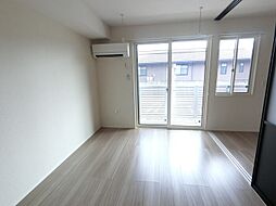 サンライトレジデンス　III 103 1階1LDKのリビング/ダイニング