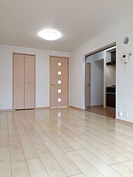 カーサ・フェリーチェ 103 1階1Kのリビング/ダイニング