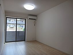 ラッフィナート　ドゥーエ 106 1階1Kのリビング/ダイニング