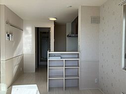 フォルテューヌC棟 201 2階ワンルームのリビング/ダイニング