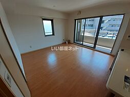 名古屋市営東山線 高畑駅 徒歩13分の賃貸マンション 4階1LDKのリビング/ダイニング