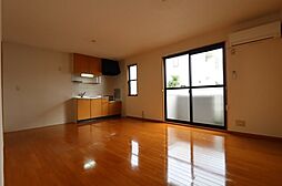 グランドゥール 102 1階2LDKのリビング/ダイニング