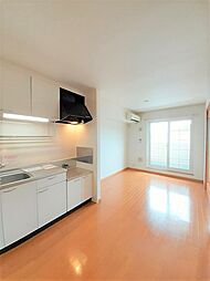 クレメントＣ 202 2階2LDKのリビング/ダイニング