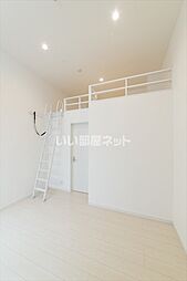 ＣＯＬＯＲ 101 1階1Kのリビング/ダイニング