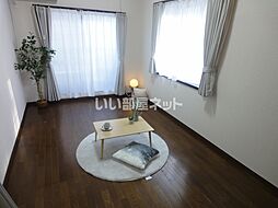 クレセール南吉成弐番館 101 1階1Kのリビング/ダイニング