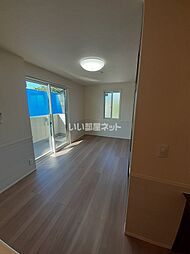 ボナール・三ツ石 203 2階1LDKのリビング/ダイニング