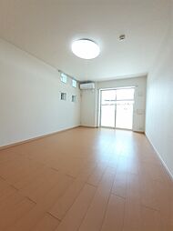 エクセランＥＭ 101 1階1Kのリビング/ダイニング