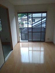 JR舞鶴線 西舞鶴駅 バス10分 京田下車 徒歩2分の賃貸アパート 2階2Kのリビング/ダイニング