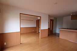 ベルジェ　I/II 2-102 1階2LDKのリビング/ダイニング