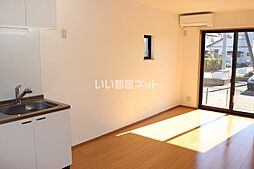 Easter 102 1階2LDKのリビング/ダイニング