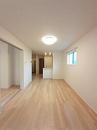 アミクール　Ｂ 101 1階1LDKのリビング/ダイニング