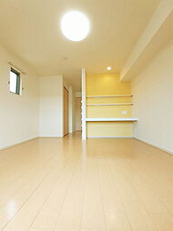 ヴィオラI 102 1階ワンルームのリビング/ダイニング