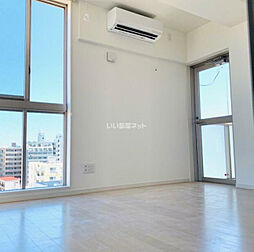 横浜市営地下鉄ブルーライン 吉野町駅 徒歩4分の賃貸マンション 8階1Kのリビング/ダイニング