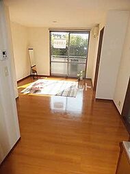 シャーメゾントルペ 101 1階2LDKのリビング/ダイニング