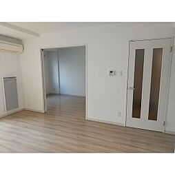 ヴェルシーナ南平岸 105 1階2LDKのリビング/ダイニング