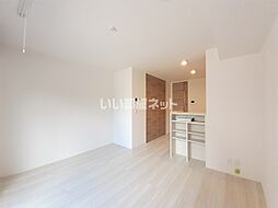 ルミエール三田 103 1階ワンルームのリビング/ダイニング