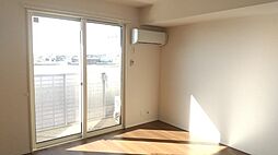 グランドソレイユII 201 2階2LDKのリビング/ダイニング