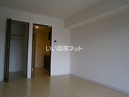 Ocean Terrace 402 4階1Kのリビング/ダイニング