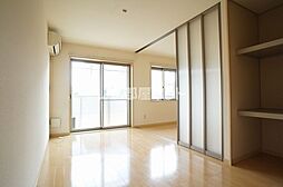 ヴィクトワール 102 1階1LDKのリビング/ダイニング