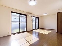 アン岳樹　Ａ 1 1階3LDKのリビング/ダイニング