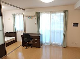 グランドゥール光 103 1階1LDKのリビング/ダイニング