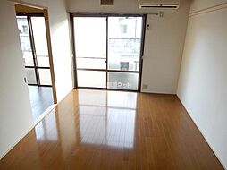 アーバンハイツ　B 105 1階2DKのリビング/ダイニング