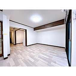 アークフラッツホウゲツ 106 1階2LDKのリビング/ダイニング