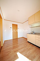 シャンフレーズ 103 1階2DKのリビング/ダイニング