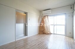 東武伊勢崎線 韮川駅 バス1分 太田市バス　安良岡町ゴールドタウン下車 徒歩14分の賃貸マンション 4階2Kのリビング/ダイニング