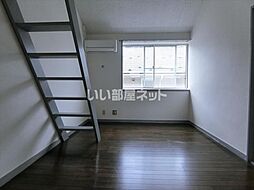 ホワイトキャッスル14番館 202 2階1Kのリビング/ダイニング