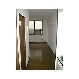 クレストハネスK 102 1階1Kのリビング/ダイニング