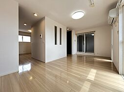 アンジェリーク新開　B棟 B201 2階3LDKのリビング/ダイニング