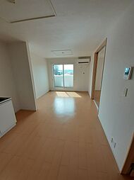 プリムローズI 202 2階2LDKのリビング/ダイニング