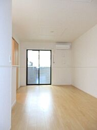 リバー　サイド　ストーリーＢ 101 1階1LDKのリビング/ダイニング