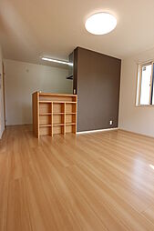 D-room五百石 102 1階1LDKのリビング/ダイニング