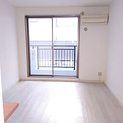 カーサグランデ5 106 1階ワンルームのリビング/ダイニング