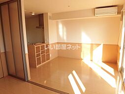 ロイヤルビレッジ　Ｃ 203 2階2DKのリビング/ダイニング