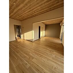 YNSハイツ 208 2階2LDKのリビング/ダイニング